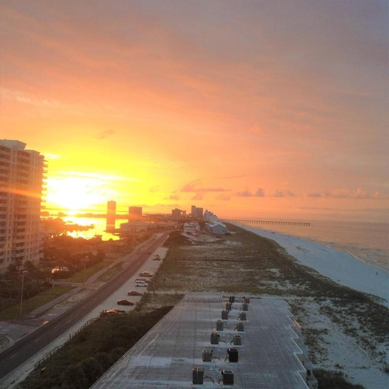 Ocean Front Penthouse Suite Panoramic Views Of Gulf,Pensacola Beach,Pier, & Bay Exteriör bild