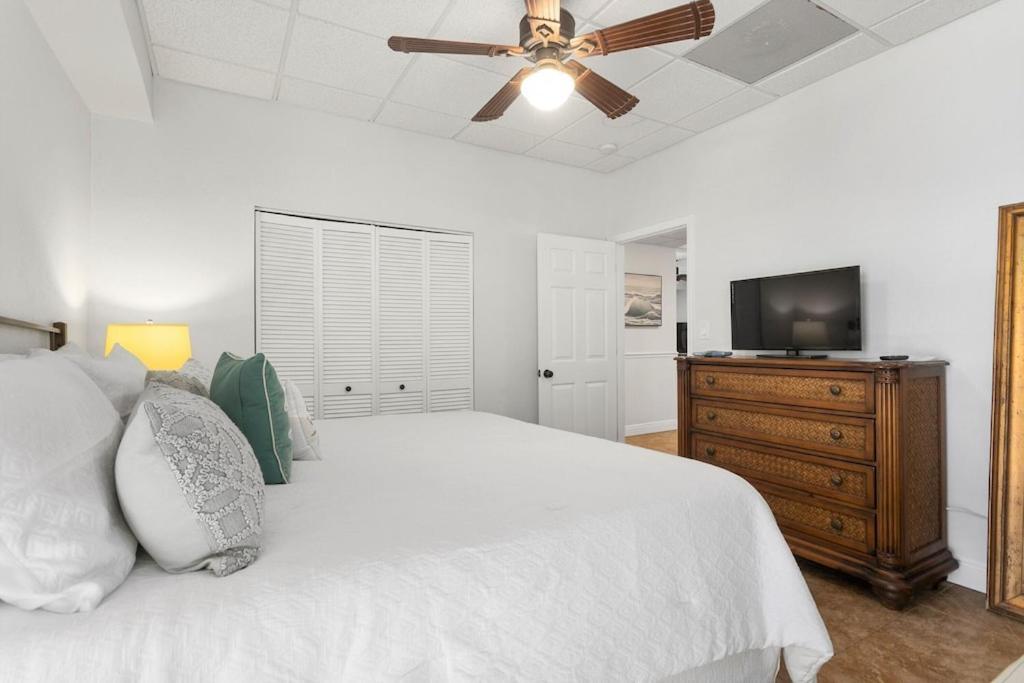 Ocean Front Penthouse Suite Panoramic Views Of Gulf,Pensacola Beach,Pier, & Bay Exteriör bild